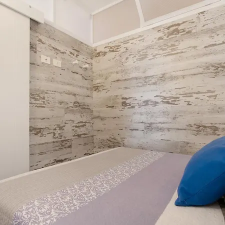 Milailea טקורונטה